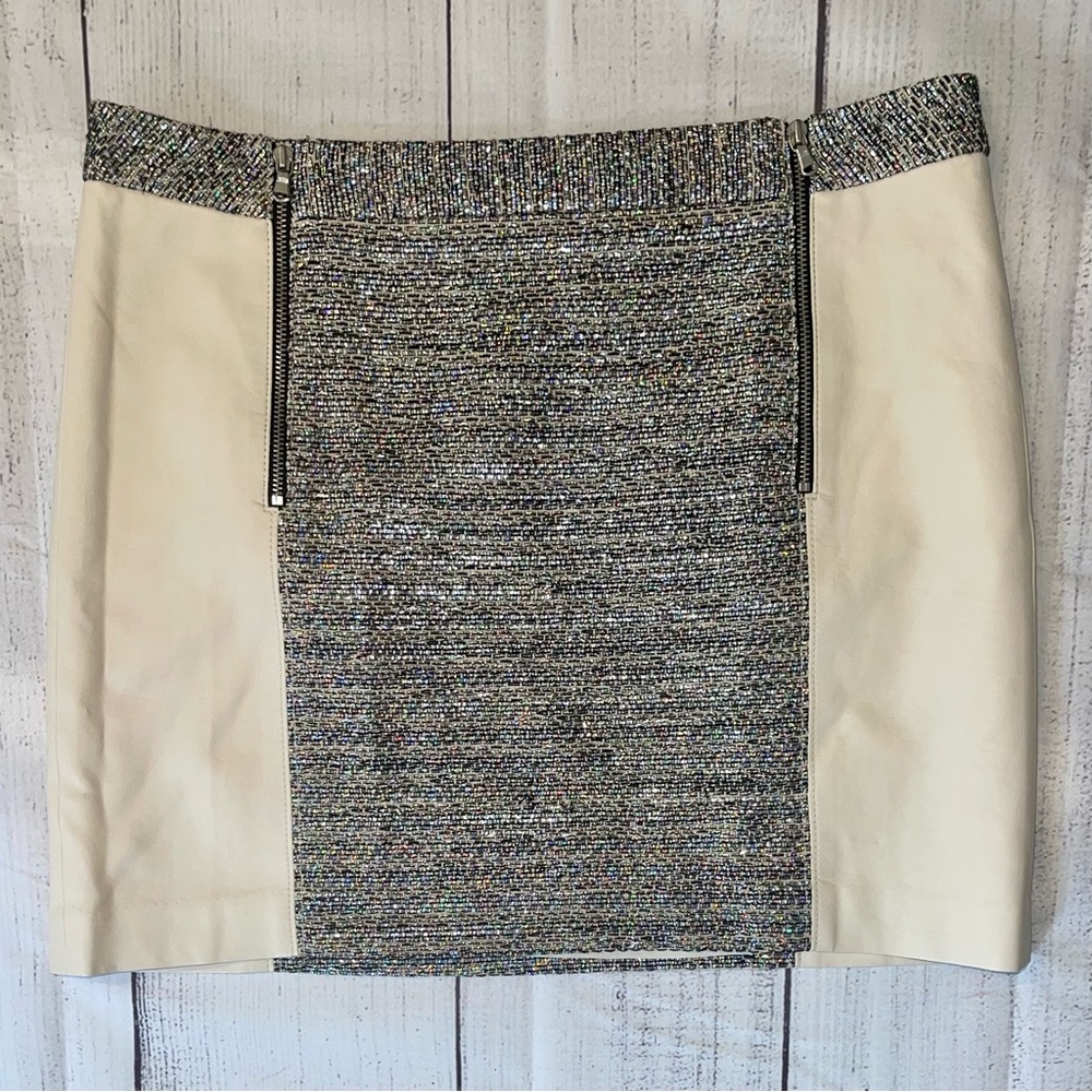 Club Monaco Women's Skirts Club Monaco Glitter White Leather Mini Skirt - Picture 5 of 10